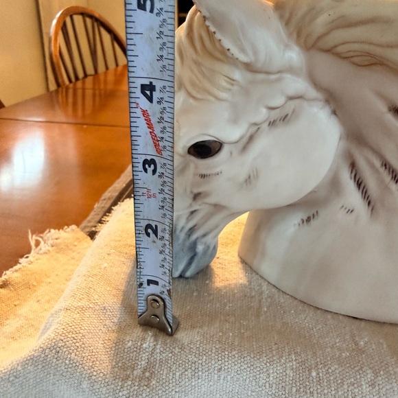 Vintage Ceramic white horse planter - Picture 5 of 13